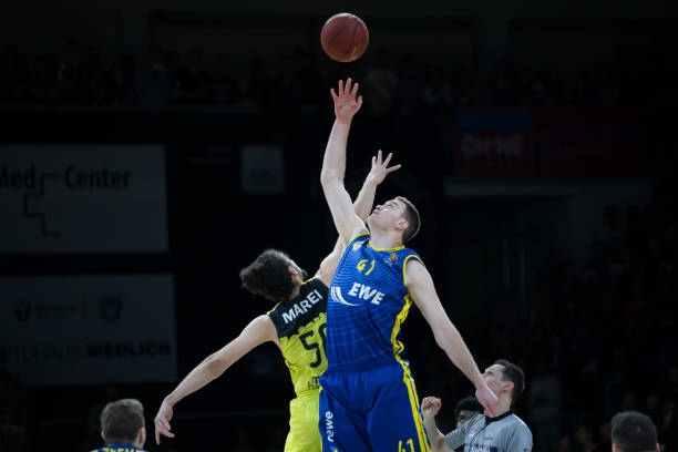 球迷因为受 球迷因为受