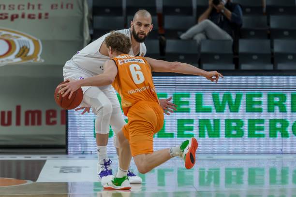 舆论压力 舆论压力